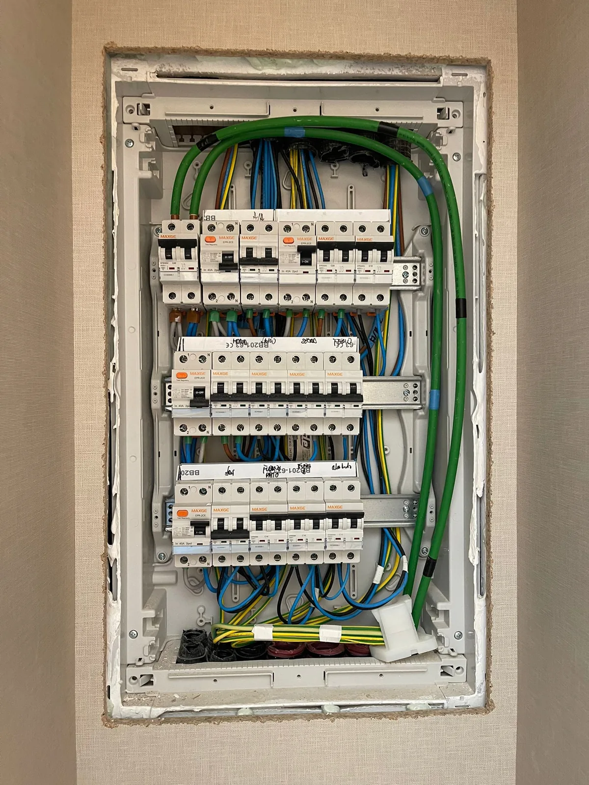 Cableado de cuadro eléctrico fotovoltaico en Murcia